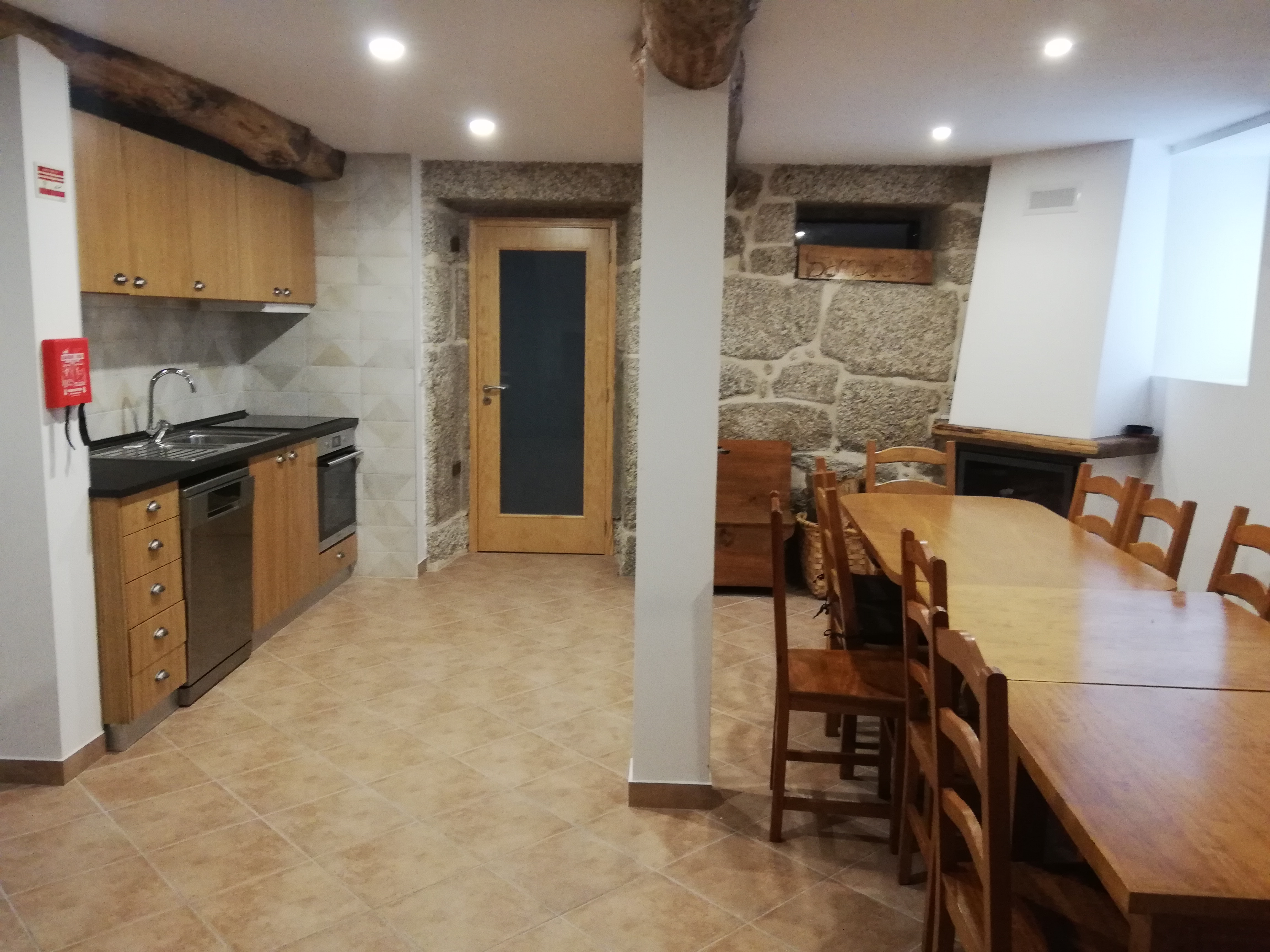 Cozinha e salão sambu´casa